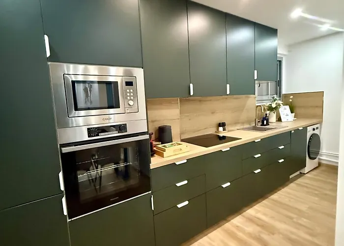 In Bercy Close To Metro 6 8 Paris